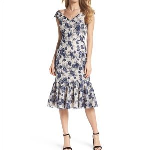 Gal Meets Glam rosemary dress